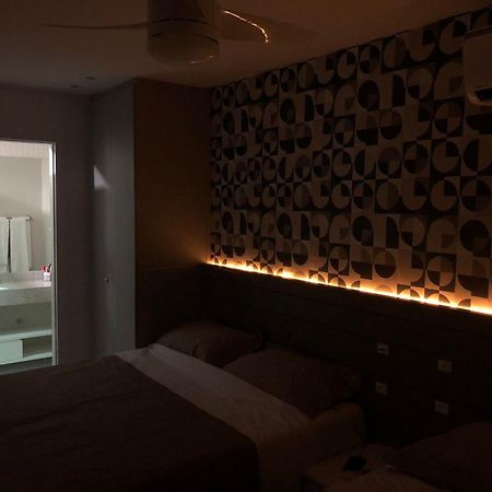 Resort Em Arraial Do Cabo: Luxurious Beachfront Apartment Between Sea and Lagoon Exterior photo